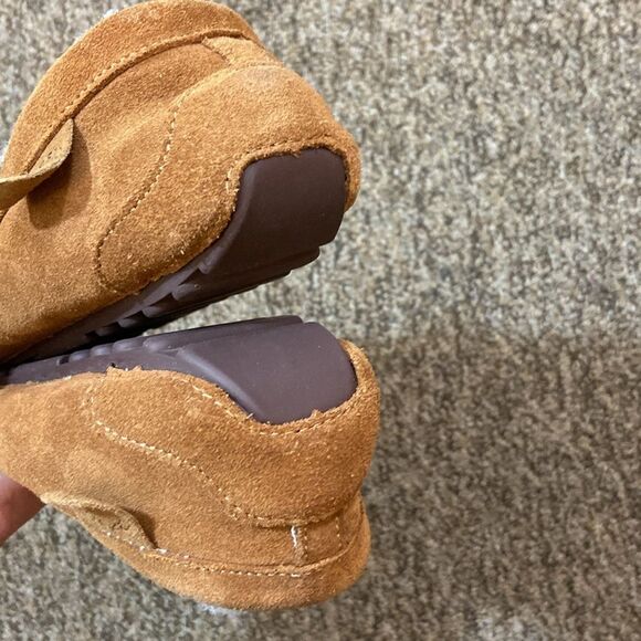Fireside Women’s Tan Suede Moccasin Slippers Size 6 US /EU 37 - Picture 6 of 12
